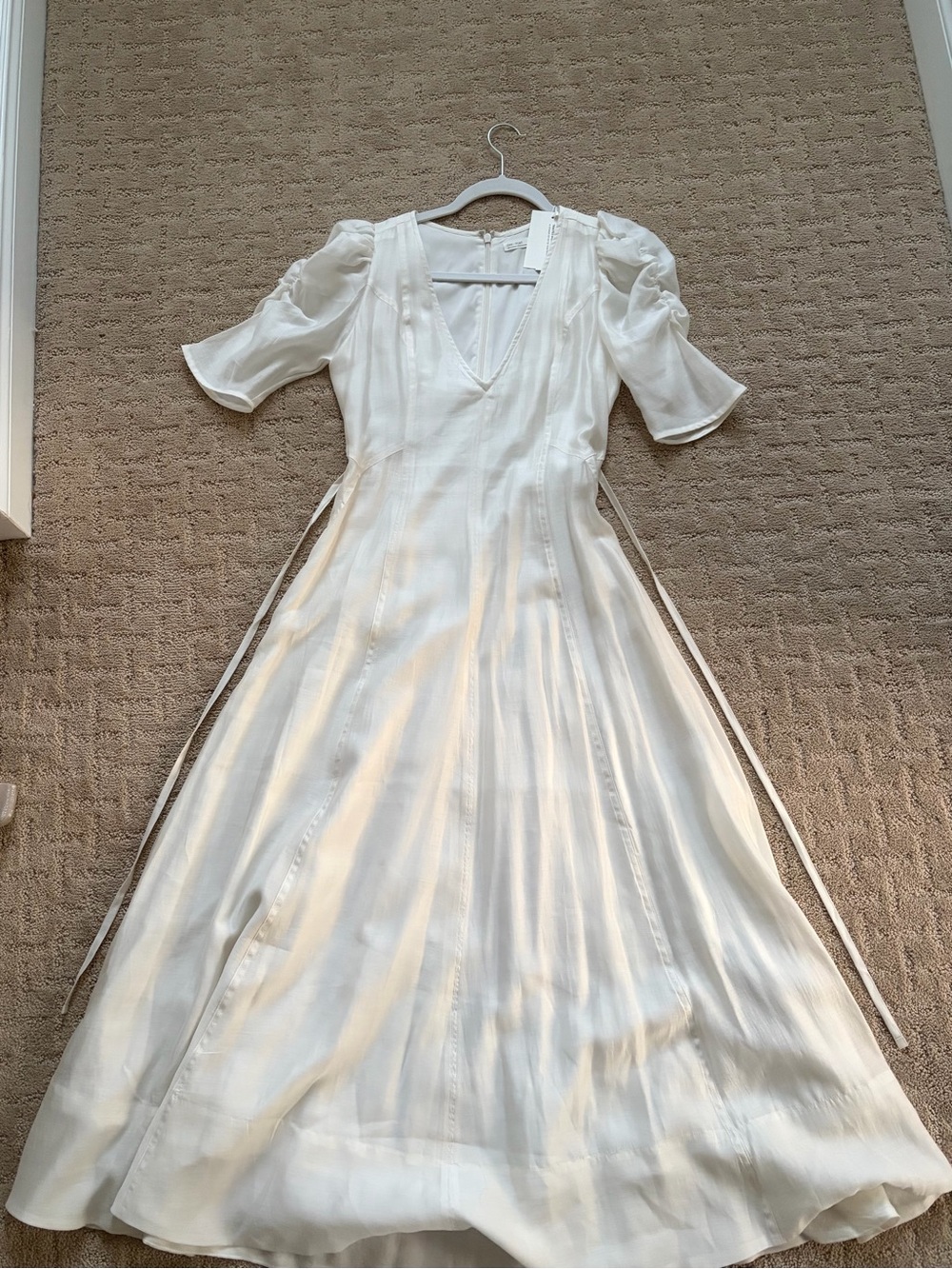 OAK + FORT Cream V-Neck Midi Dress with Puff Sleeves